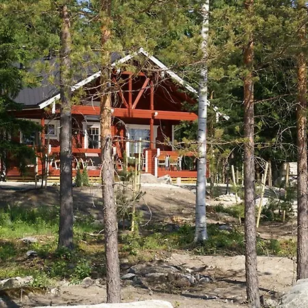 Kartanohotelli Satulinna Huvilat Villa 5*