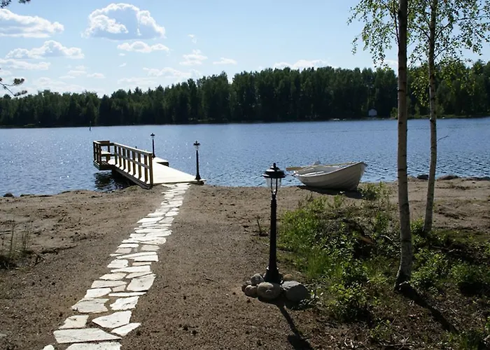 Kartanohotelli Satulinna Huvilat 5*